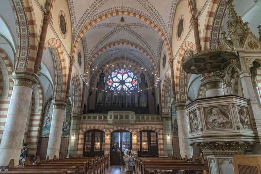 Bosnia y Herzegovina - Sarajevo 16 - catedral del Corazón de Jesús
